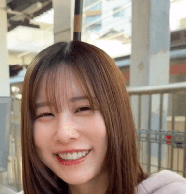 有村藍里、代官山カフェで