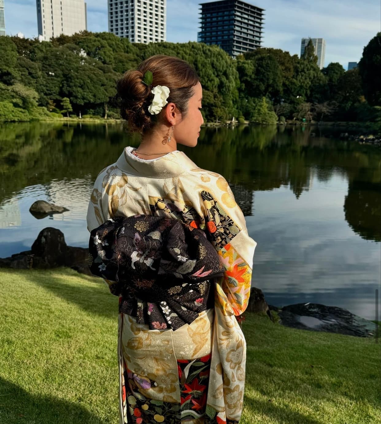 湯浅亜美が素敵な〇〇姿を披露！「とってもお似合いです」など称賛コメント続々！