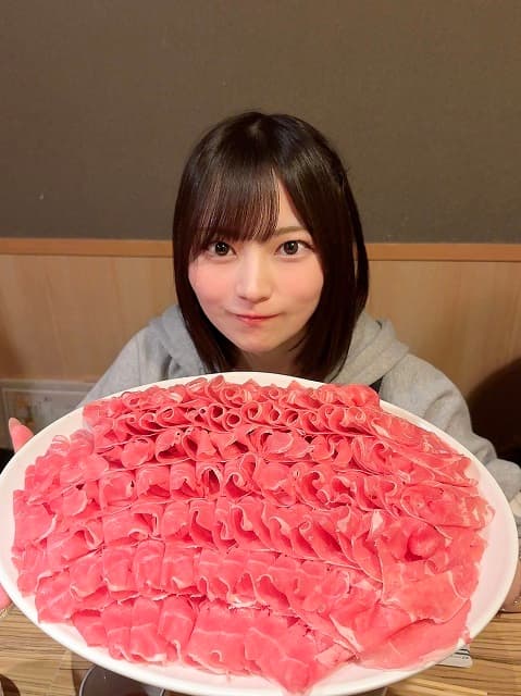 「全力幸せが伝わってます」#ババババンビ 宇咲が人生初の”北海道らむしゃぶ”に歓喜のショットを投稿！