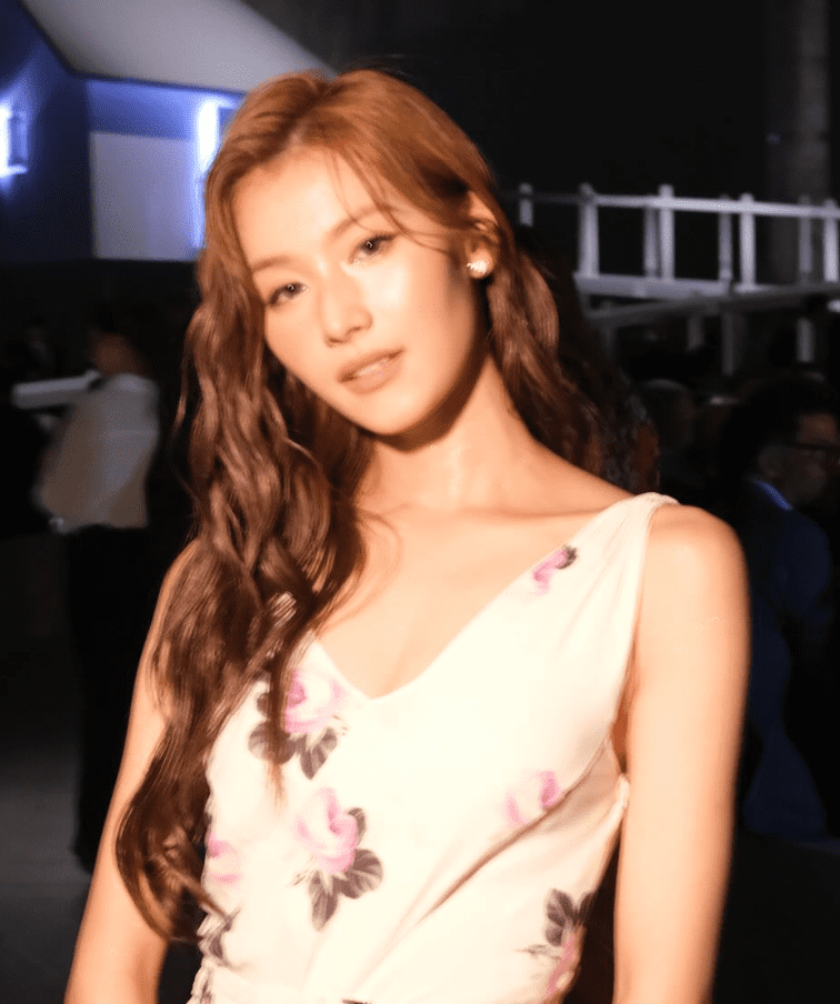 “圧倒的美” 韓国アイドルの色気満載ショットに絶賛の声