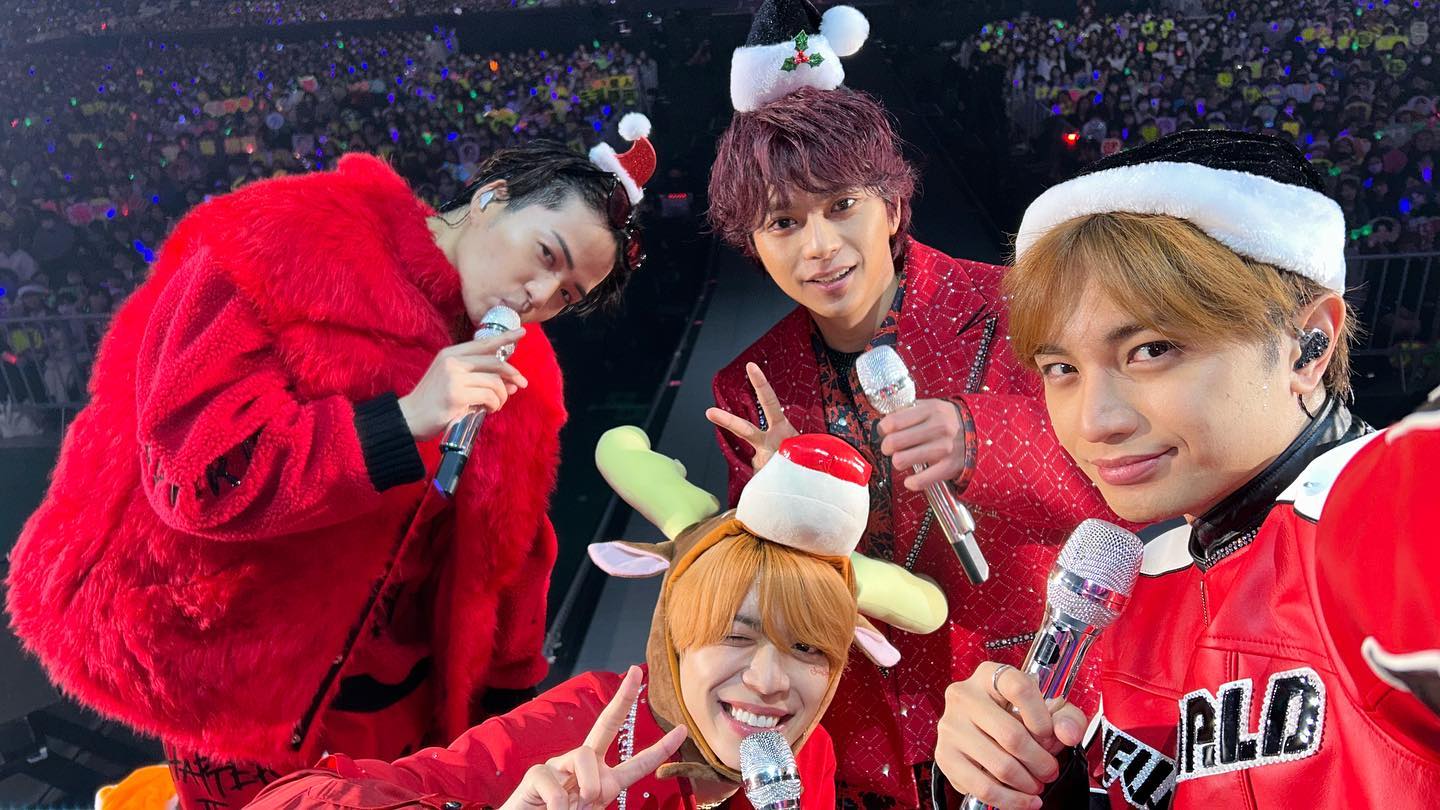 Sexy Zoneがドームでクリスマス衣装の姿を披露🎅🎁