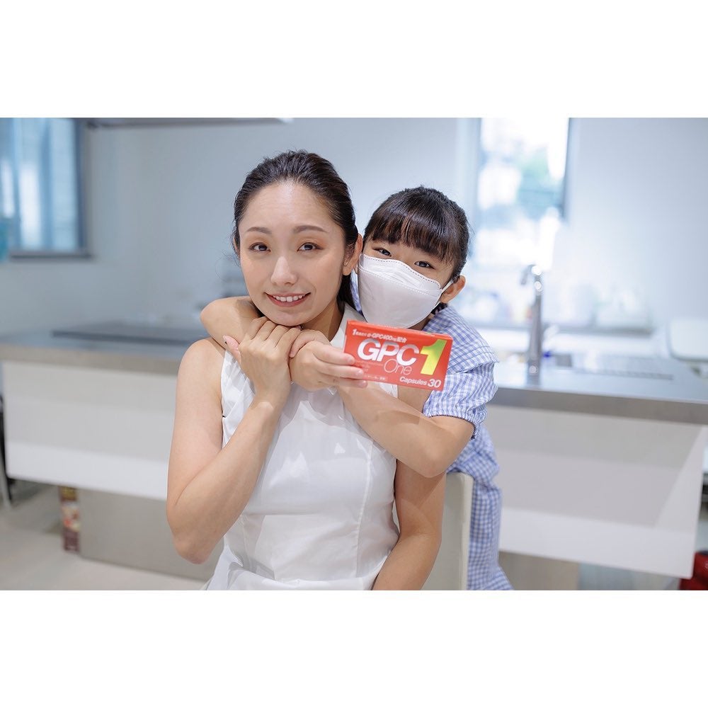 スクスク成長🌻安藤美姫が娘との2ショットを披露