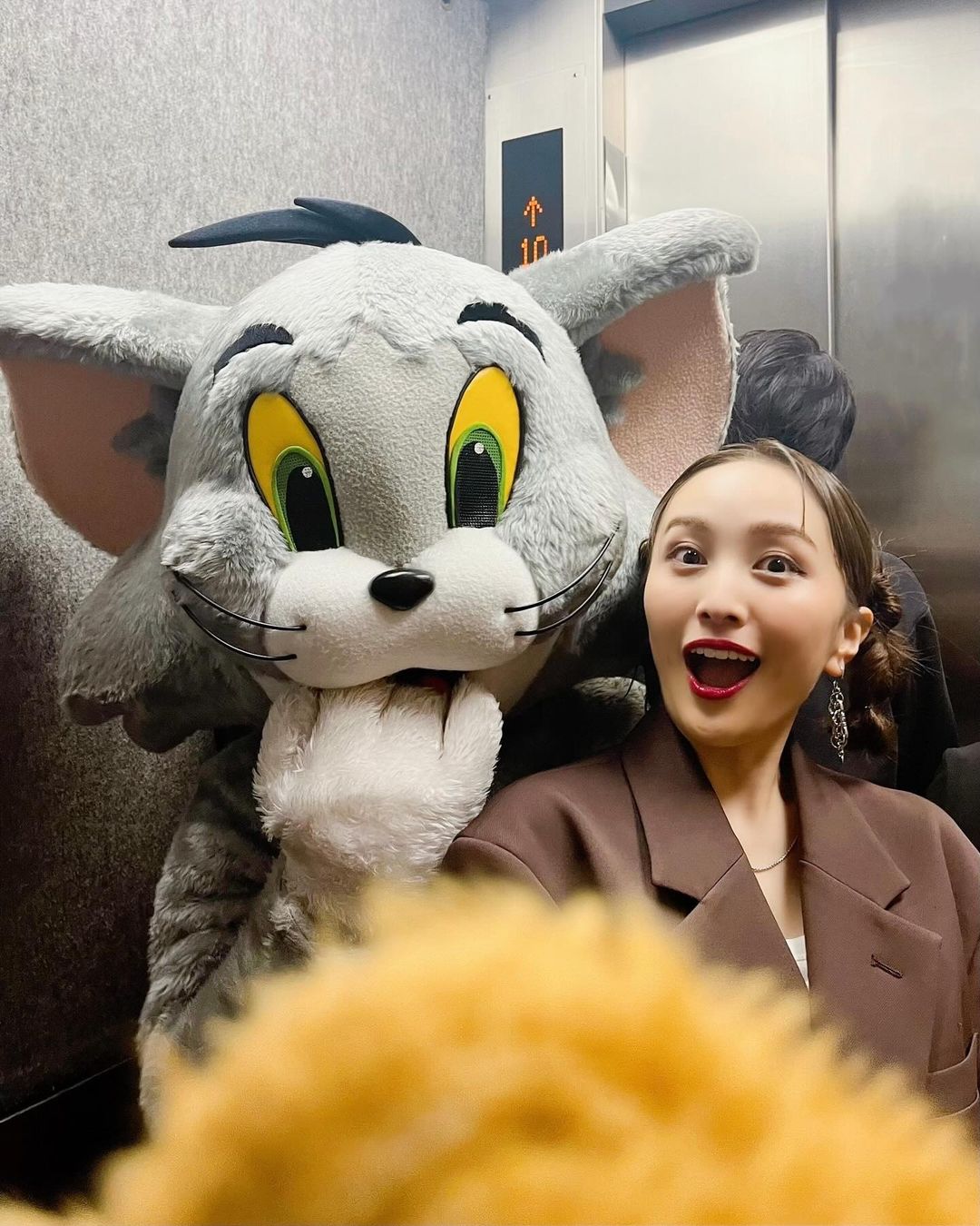 「幸せな組み合わせすぎ！」あの人気アイドルがトムジェリコラボ 可愛すぎる2Sにファン歓喜