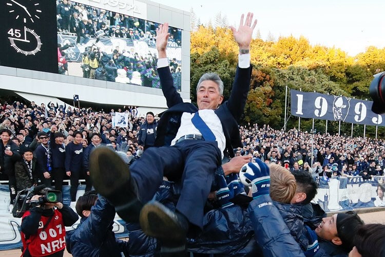 紺色の長谷部アビスパ　ホーム最終戦で有終の美を飾る