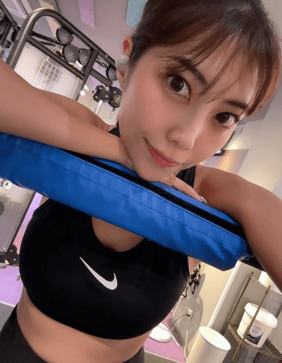 グラドル・松岡凛の”華麗なるワークアウト姿”に反響！「ウェア姿もいいですね」とファンうっとり