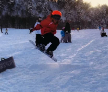スノーボード濱田海人　誕生日にエアーを決める17年前の写真を振り返る