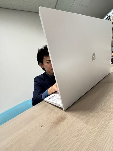 「やっぱ〇〇でかいですね」フースーヤ 谷口おさむ、あの芸人のシュールショットとともに優勝報告