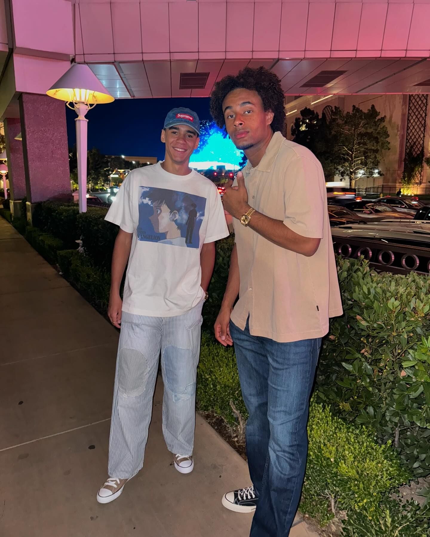 「隣にはまさかの選手が」ユナイテッドのザークツィーがオフ満喫ショットを公開！