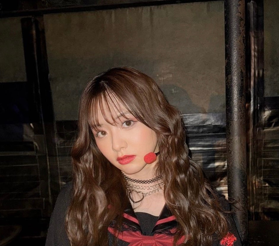 普段のイメージと一変！？スケバンショットを公開！