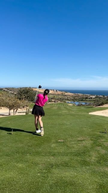 村田理沙、爽快ナイスショットムービー公開も「もうちょいキレを出したい」とプロ意識の高さにファン脱帽