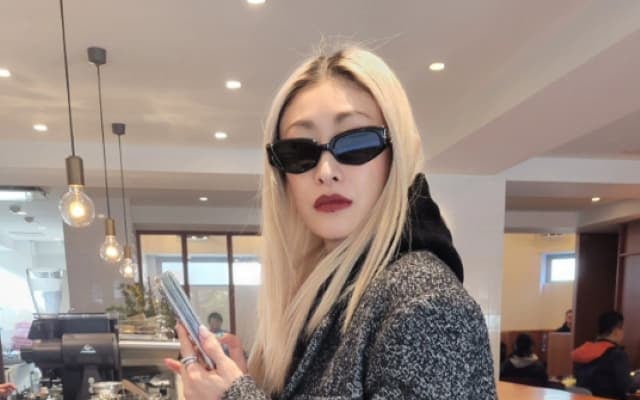 山田優が最新ショットを披露　あの人気タレントに会えたことを報告