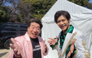 「うえの桜フェスタ2025」にダチョウ倶楽部登場！新浜レオンと共演で大盛況