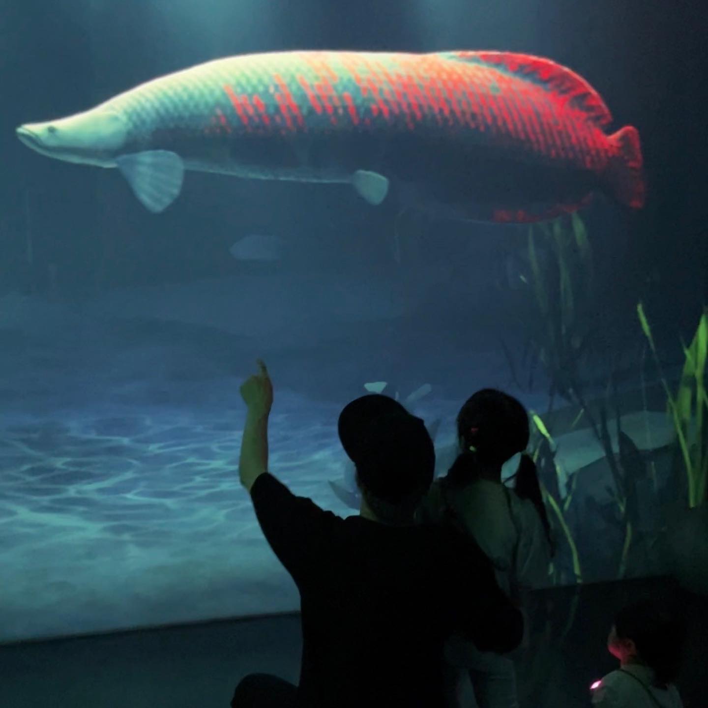 田村淳さんが娘たちとミュージアムへお出かけ「素敵なパパ」