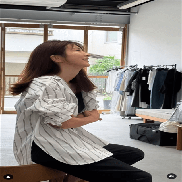 ほしのあきの”美ストレッチ”ムービー！ファン「もう一度グラビア写真集を出してください」