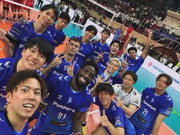 人気バレーボール選手、大会結果をファンに報告