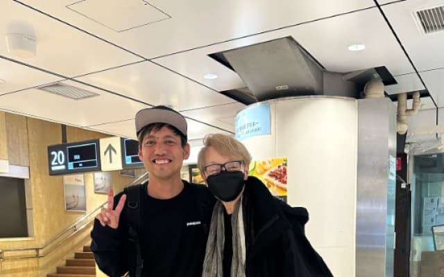 研ナオコがORANGE RANGE・HIROKIと会えたことを報告「思わずハグしてしまいました」