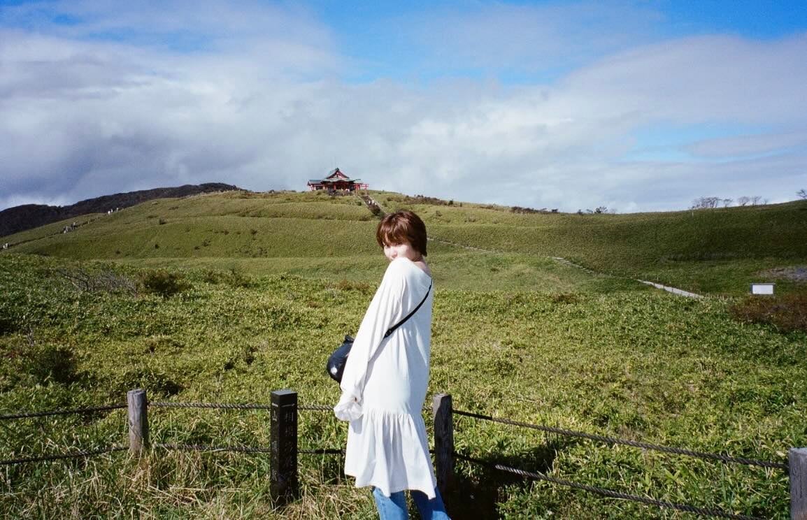 祝100万人 松岡茉優がスペシャルショットを公開