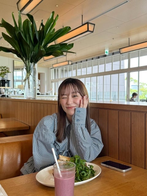 鈴木美羽のウィンクが止まらない、何気ない日常がここまで愛おしくなる奇跡のワンシーン