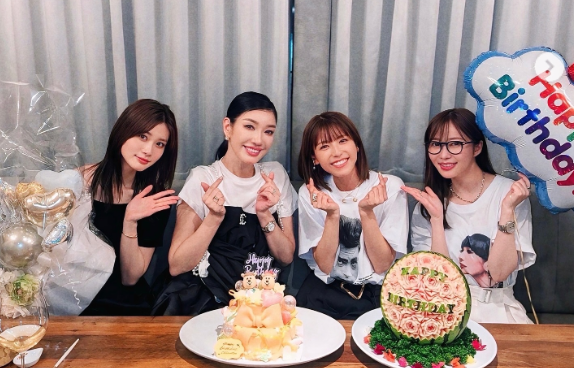 若槻千夏、アンミカ＆さっしーら豪華メンバーが祝うサプライズ誕生日