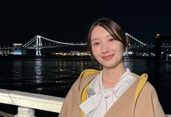 波瑠、番宣時の未公開写真を公開！ファンから絶賛のコメントが殺到