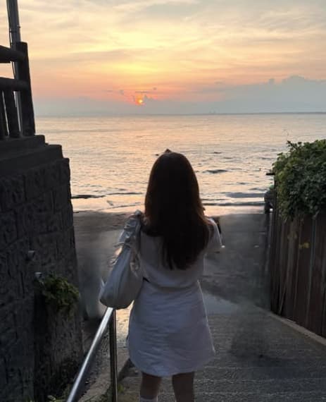 元AKB48・谷口めぐが江島神社へ！運気が上がりそうな景色も披露！