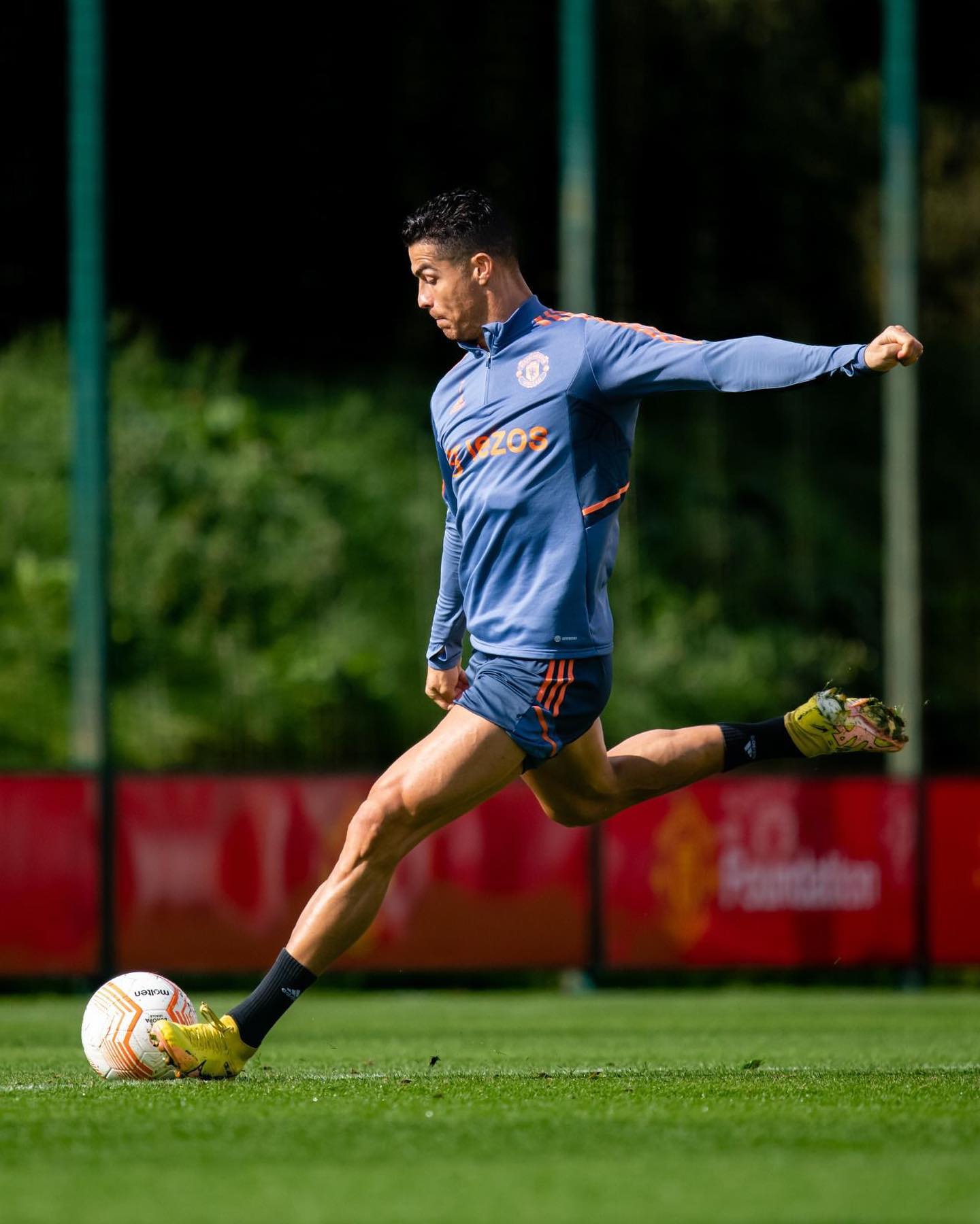 「正直、失望した…」批判殺到中のC・ロナウド、試合中帰宅騒動に本人がコメントを発表💬