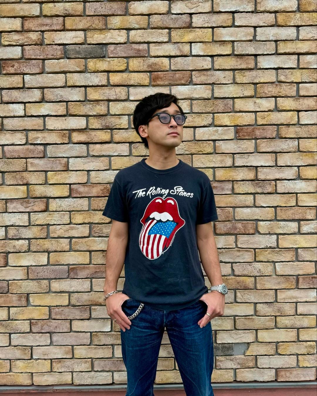 東海オンエア・としみつ ストーンズのTシャツ姿を公開！