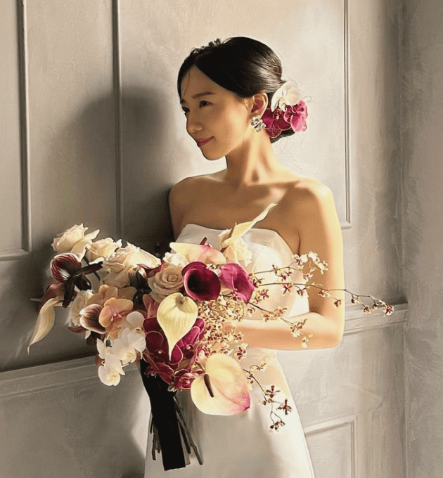 元アイドルのウエディングドレス姿に絶賛の嵐「どこかのお姫様みたい」