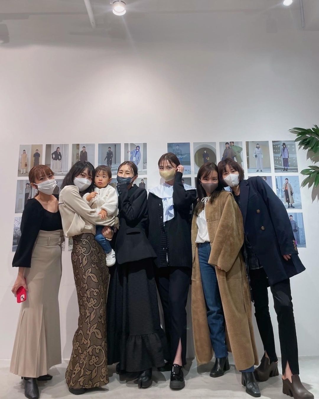 板野友美さんが前田敦子さん、高橋みなみさんらAKB初期メンバーと“偶然”の再会💞