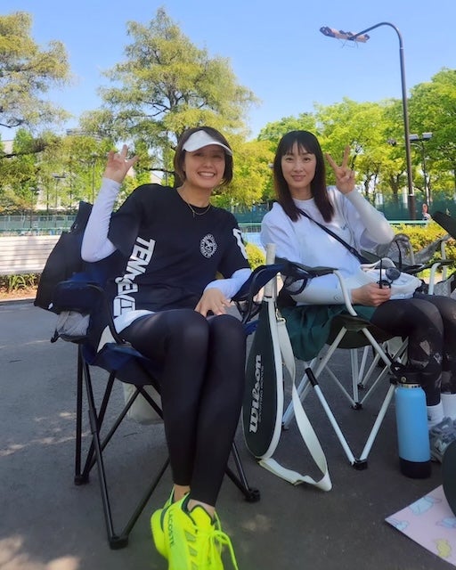 「プロのアスリートみたいでした」中村仁美アナ、坂下千里子とテニスを楽しむ