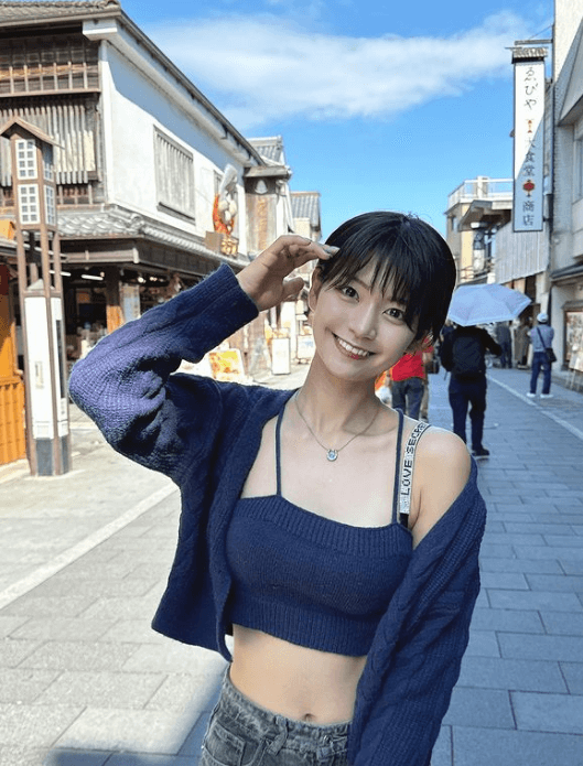 道産子グラドル・小坂田純奈、人目を引く美貌を”伊勢神宮おかげ横丁”で振りまきファンを魅了！