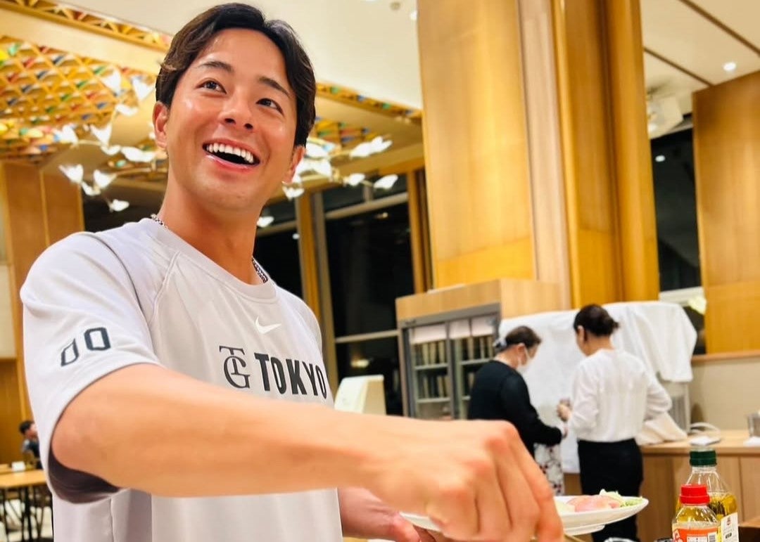 「可愛すぎてしんどい」巨人・湯浅大、“幸せ全開ショット”にファン悶絶