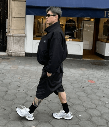 平本蓮、バルセロナでのファッションは「スリ対策」⁈