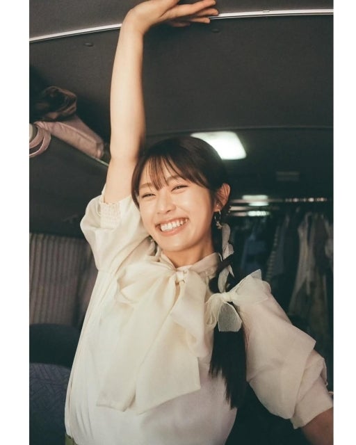 渋谷凪咲、「ロケバスでの素顔」からあふれ出る天真爛漫なオーラが止まらない