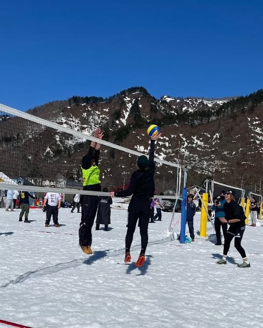 「今年は雪がすごいそうです！！」大山未希、"雪上バレー"イベントを告知！楽しそう＆寒そうな写真に注目