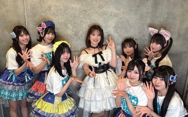 「ずっと大好きです！♡」憧れの内田真礼との再開を果たしたアイドルが愛情爆発！