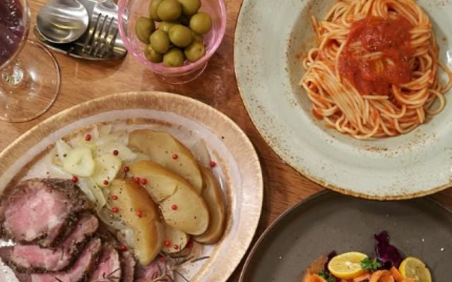 「まるでレストラン！」フジテレビアナウンサー三上真奈が実家のローズマリーを使った夕食を公開