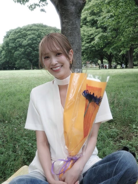 元日向坂46キャプテン・佐々木久美、幸せそうなオフショットを公開！