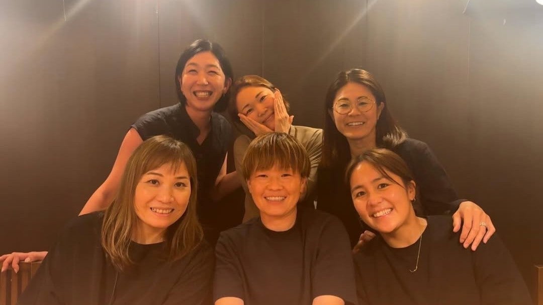 “まさかの粗相”で大騒ぎ⁉︎ 女子サッカー界のレジェンドが明かした爆笑ナイト