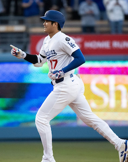 「パパ1号」大谷翔平が長女誕生後初アーチ ドジャース４連勝で単独首位に