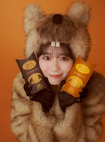 「世界一マーモットが似合う」超ときめき♡宣伝部 坂井仁香、とろけるホットパイCM姿が話題