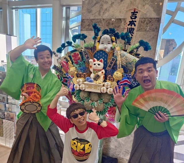 「縁起がいいお写真」すゑひろがりず 三島が新年ショットを投稿