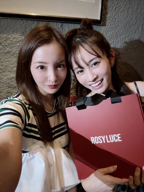 「お二人さん卒業しても変わらなくて綺麗」前田敦子、AKB48初代神セブンの