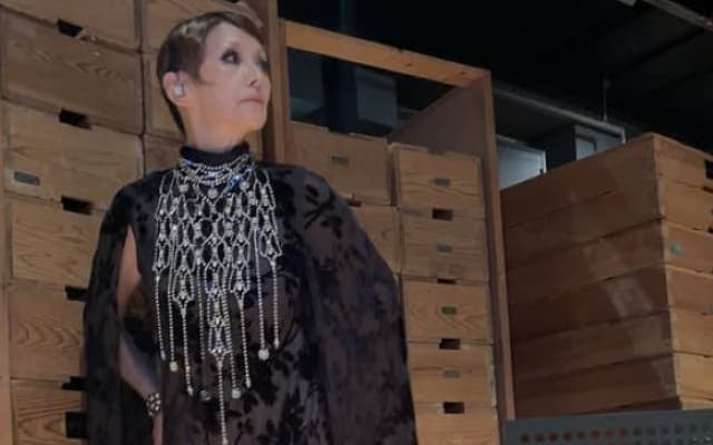 「カッコいい〜〜」夏木マリのオンオフで変わらない凛々しい姿にコメント続々集まる⁉