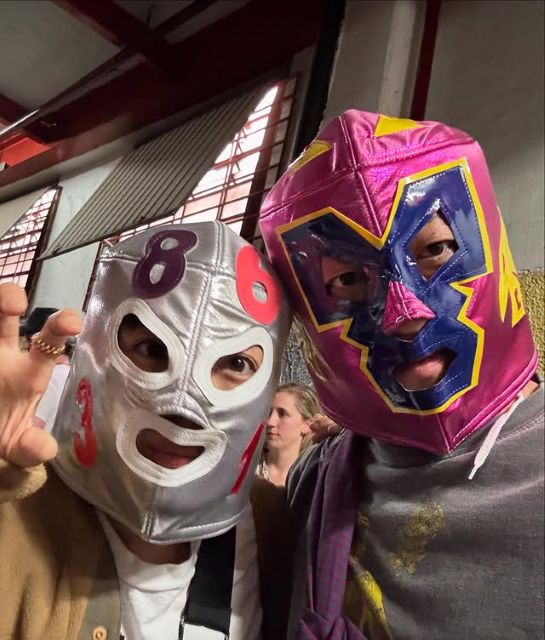 サバンナ高橋茂雄、2025年最初の旅はメキシコへ！元グラドル妻との