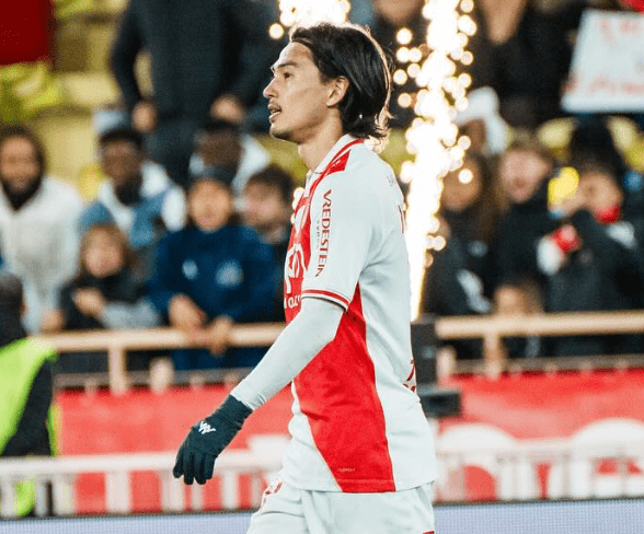 南野拓実、現地メディアの週間ベストイレブン選出　前節にスーパーボレー弾