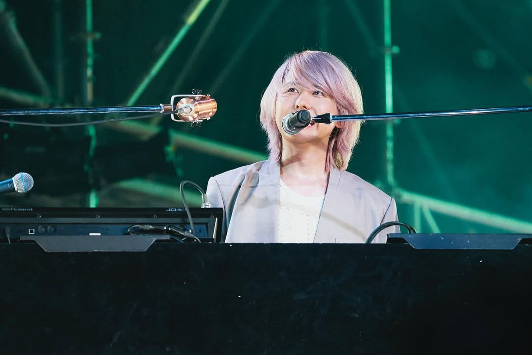 「綺麗すぎる」Mrs. GREEN APPLE・藤澤涼架、9年ぶりの凱旋となった「Sweet Love Shower」の様子を公開！