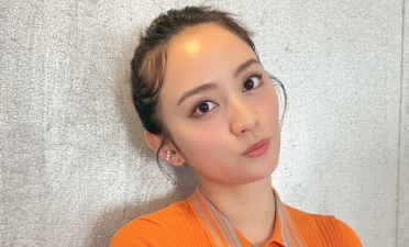 やっぱりモデルの顔してる…」岡田結実、撮影裏のオフショット公開にファンうっとり