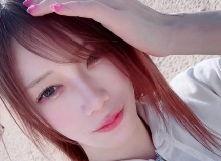 「美しさ、ビーチに炸裂」鹿島沙希、沖縄でのプライベートショットが大反響