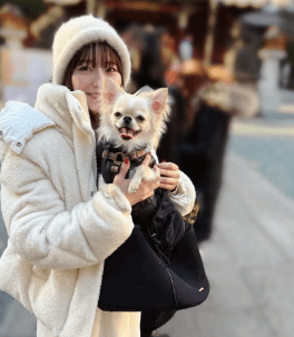 SILENT SIREN・黒坂優香子、愛犬と神社へ！おみくじの結果はいかに！？